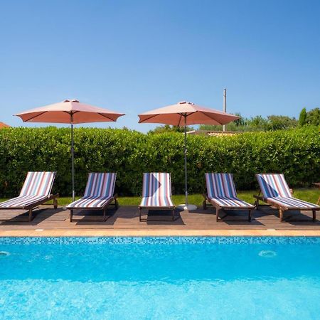 Villa Lauriana Diminici Bagian luar foto