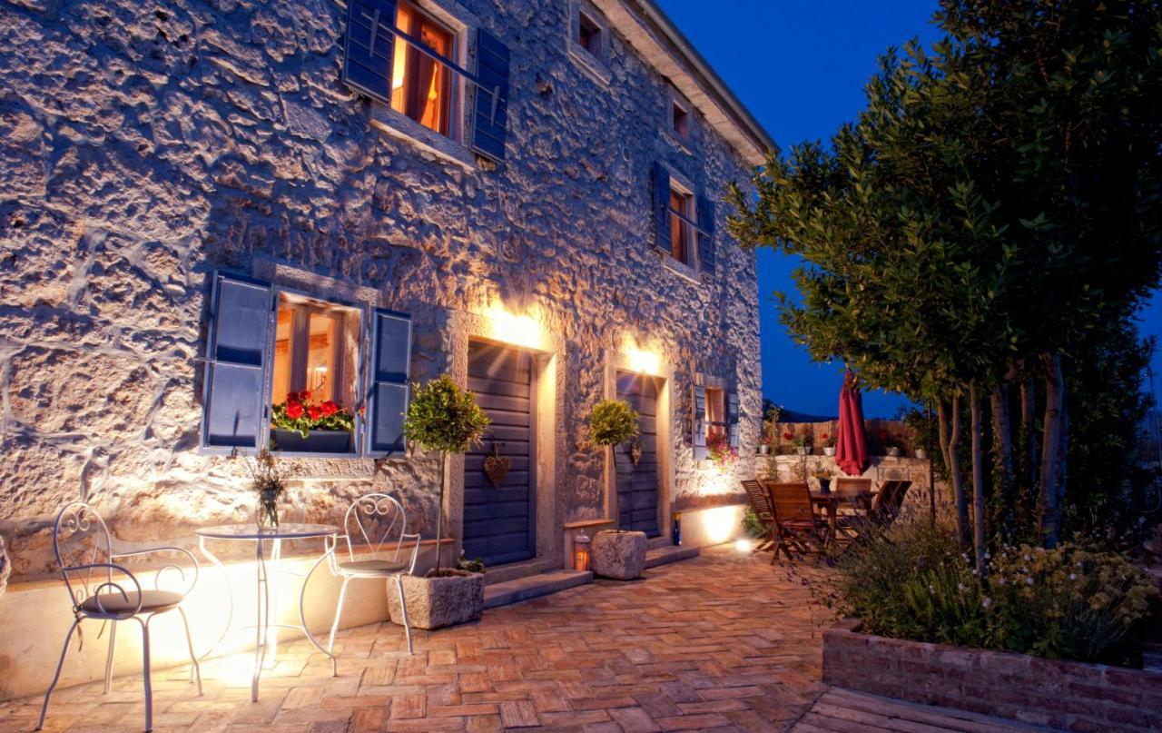 Villa Lauriana Diminici Bagian luar foto