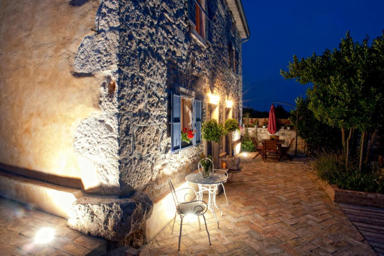 Villa Lauriana Diminici Bagian luar foto